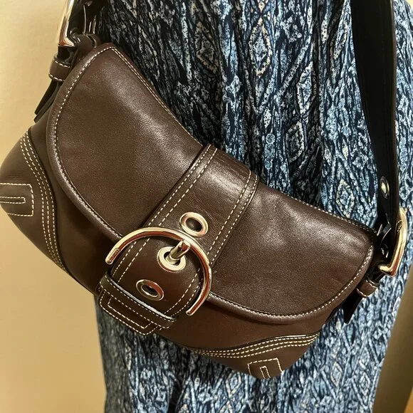 バッグ OLD COACH Soho brown Leather Handbag Vintage 90s Coach Brown Soho Buckle Leather Shoulder Bag